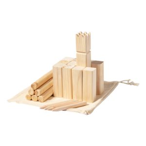 Kazama kubb game