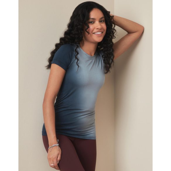 Seamless Sports-T for women