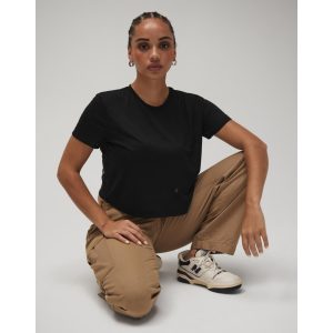 Women's Flowy Cropped Tee