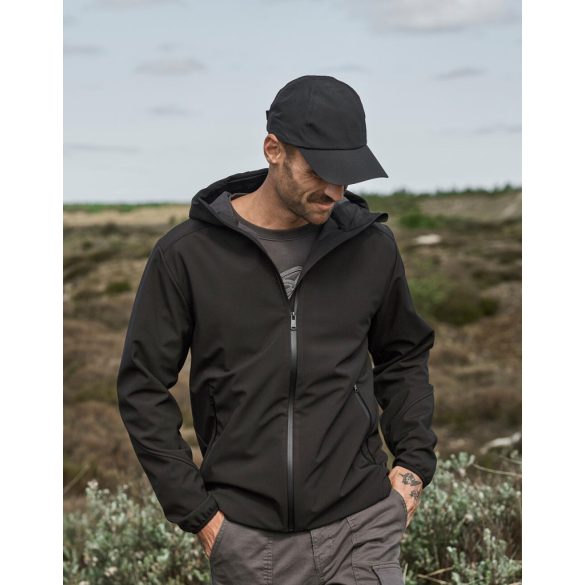 Performance Hooded Softshell