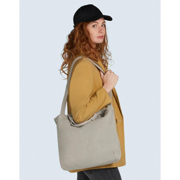 Zipped Canvas Shopper