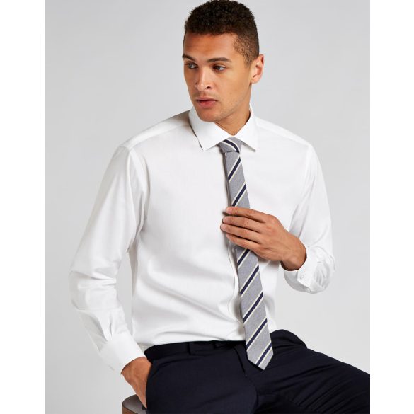 Classic Fit Premium Cutaway Oxford Shirt