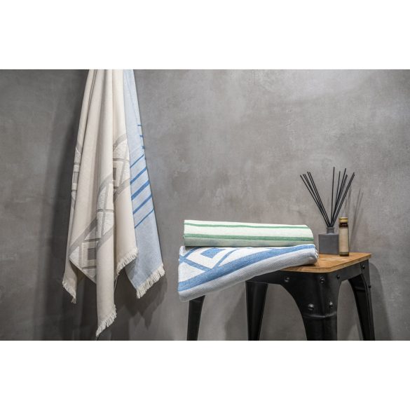 CAPLAN. Multifunctional towel