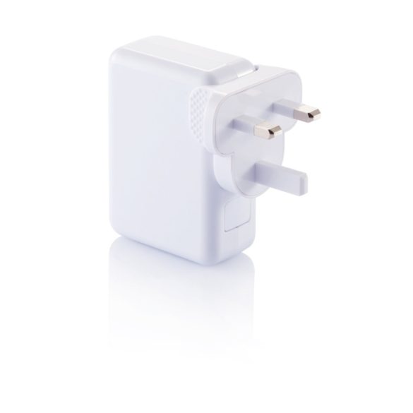Travel plug with 4 USB ports, white